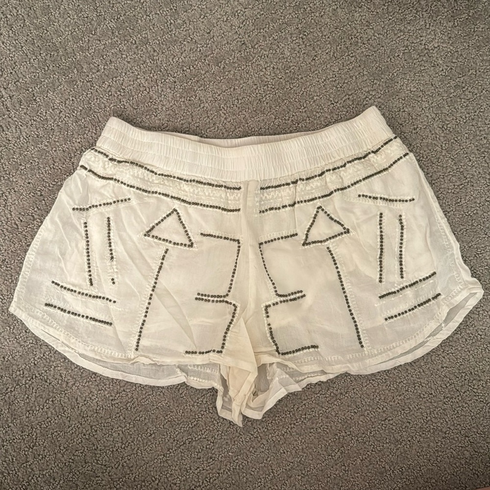Chloe Oliver Linen Embroidered Shorts